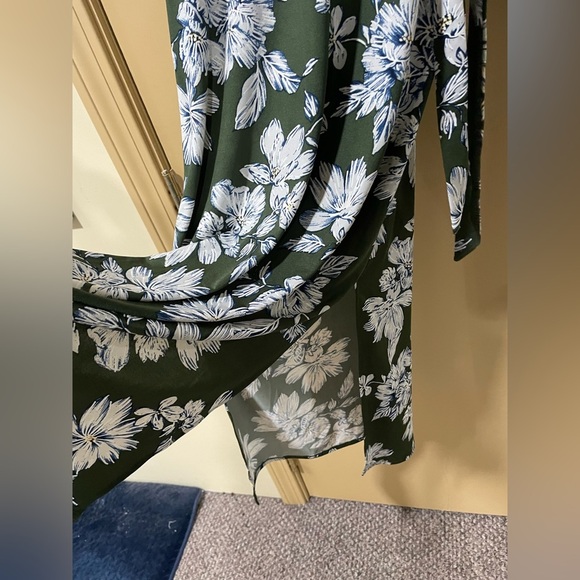 Chic Floral Maxi Dress in Dark Green and White NWOT - Picture 6 of 8